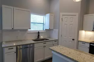 207 Laurel Ln, Spicewood, TX 78669 - Photo 6