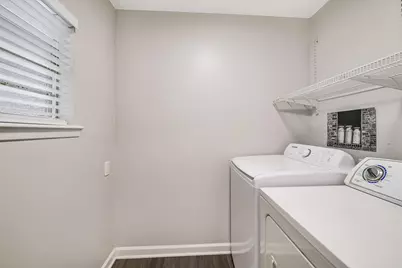 6809 Hanover Lane, Austin, TX 78723 - Photo 14