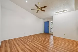 11948 Sunhillow Bend, Austin, TX 78758 - Photo 4