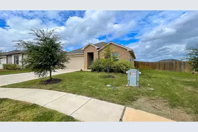156 Medinah Lane, San Marcos, TX 78666 - Photo 2