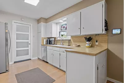 3206 Silverleaf Drive, Austin, TX 78757 - Photo 10