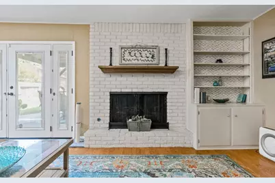 3206 Silverleaf Drive, Austin, TX 78757 - Photo 8