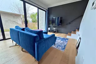 1206 Luna St, Austin, TX 78721 - Photo 8