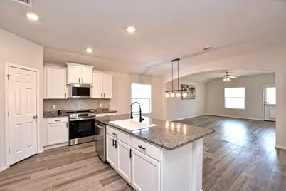 112 Taggart Trail, Jarrell, TX 76537 - Photo 10