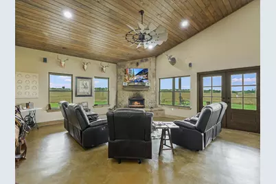 14325 Fm 619, Coupland, TX 78615 - Photo 8