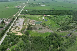 480 Holz Rd, Niederwald, TX 78640 - Photo 36
