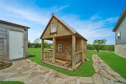 480 Holz Road, Niederwald, TX 78640 - Photo 6