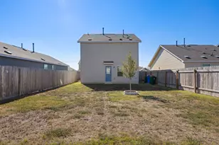 13520 Knights Br Dr, Elgin, TX 78621 - Photo 20