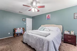 105 Lignite Dr, Jarrell, TX 76537 - Photo 14