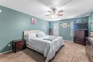 105 Lignite Dr, Jarrell, TX 76537 - Photo 12