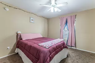 105 Lignite Dr, Jarrell, TX 76537 - Photo 18