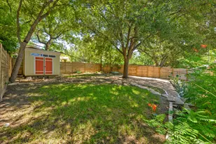 2215 Alta Vista Ave, Austin, TX 78704 - Photo 26