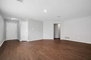 610 Lavaca Loop, Elgin, TX 78621 - Photo 6