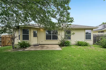 610 Lavaca Loop, Elgin, TX 78621 - Photo 34