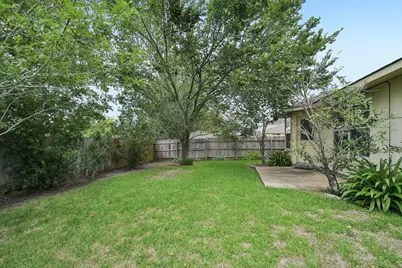 610 Lavaca Loop, Elgin, TX 78621 - Photo 36