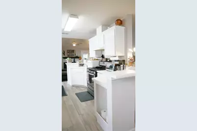 9103 Wellesley Drive, Austin, TX 78754 - Photo 6