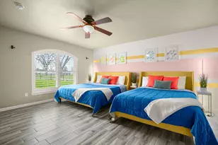 1317 E Zipp Rd, New Braunfels, TX 78130 - Photo 8