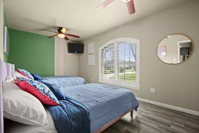 1317 E Zipp Road, New Braunfels, TX 78130 - Photo 14