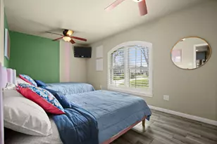 1317 E Zipp Rd, New Braunfels, TX 78130 - Photo 14