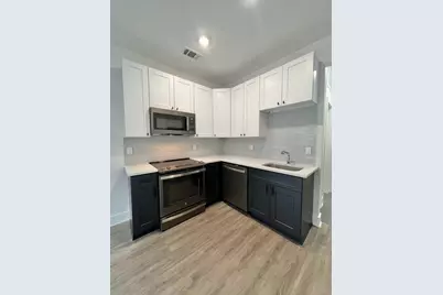 2210 Pearl Street #202, Austin, TX 78705 - Photo 4