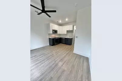 2210 Pearl Street #202, Austin, TX 78705 - Photo 2