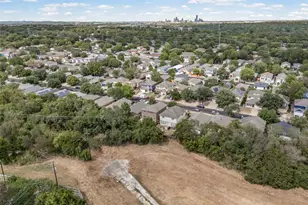 7115 Thannas Way, Austin, TX 78744 - Photo 28