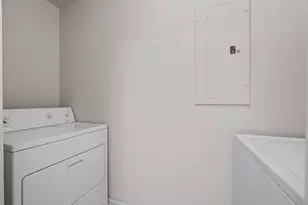 40 N Interstate 35, Austin, TX 78701 - Photo 16