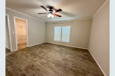 126 Castellana Way, Elgin, TX 78621 - Photo 10