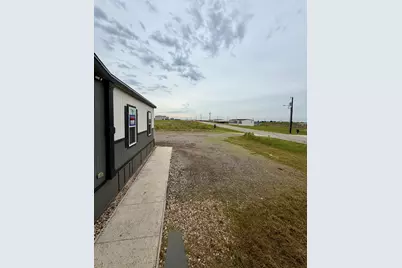 126 Castellana Way, Elgin, TX 78621 - Photo 6