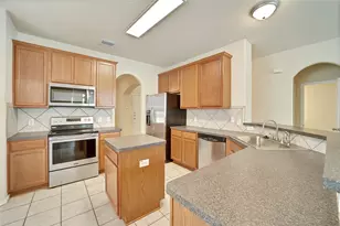 121 Park Ln, San Marcos, TX 78666 - Photo 12