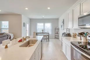 137 Standing Rock Ln, Marble Falls, TX 78654 - Photo 12