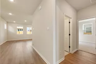 163 Clover Bnd, Liberty Hill, TX 78642 - Photo 2