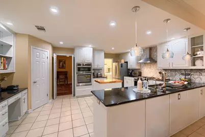 10904 Legends Lane, Austin, TX 78747 - Photo 10