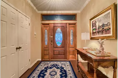 10904 Legends Lane, Austin, TX 78747 - Photo 6