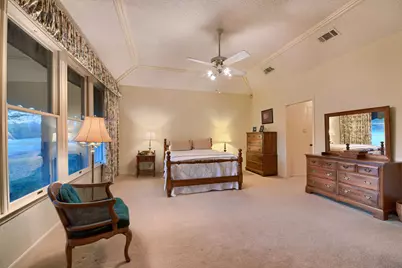 10904 Legends Lane, Austin, TX 78747 - Photo 26