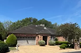 10904 Legends Ln, Austin, TX 78747 - Photo 4