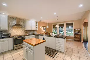 10904 Legends Ln, Austin, TX 78747 - Photo 10