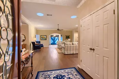 10904 Legends Lane, Austin, TX 78747 - Photo 6