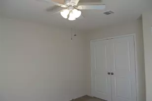 400 Major Lee Ln, Jarrell, TX 76537 - Photo 8