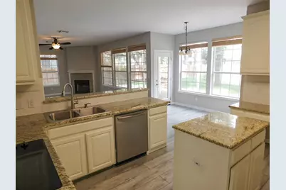 30003 Oakland Hills Drive, Georgetown, TX 78628 - Photo 4
