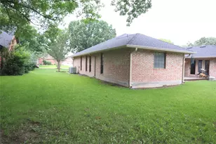 136 Dundee Grace, New Braunfels, TX 78130 - Photo 32