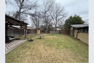 504 Westmorland Drive, Austin, TX 78745 - Photo 38