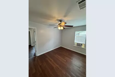 504 Westmorland Drive, Austin, TX 78745 - Photo 20