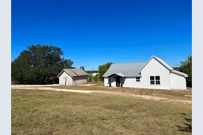 305 N Hall Street, Richland Springs, TX 78643 - Photo 2