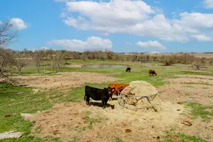 2901 and 2973 S Main St, Taylor, TX 76574 - Photo 28