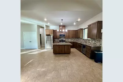 127 Comanche Trail #A, Elgin, TX 78621 - Photo 4