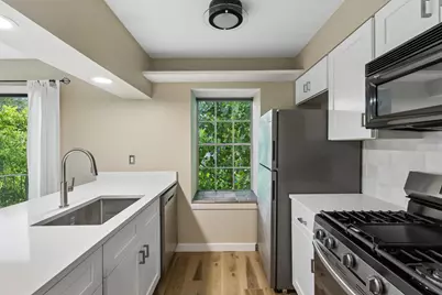 7801 Shoal Creek Boulevard #224, Austin, TX 78757 - Photo 2