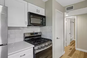 7801 Shoal Creek Blvd, Austin, TX 78757 - Photo 4