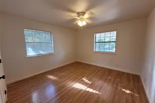 306 E Anderson Ave, Round Rock, TX 78664 - Photo 12