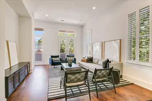 1023 Juniper St, Austin, TX 78702 - Photo 6